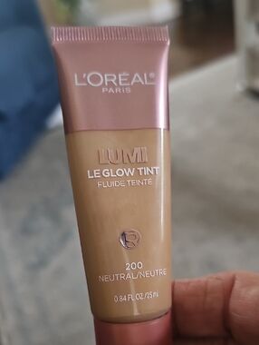 L'Oreal Lumi Le Glow Tint - Neutral 200